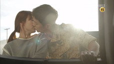 Still from Descendants of the Sun S1E8