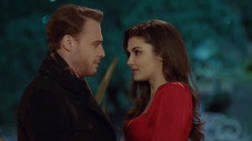 Still from Love Is In The Air S1E23