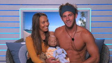 Still from Love Island USA S1E18